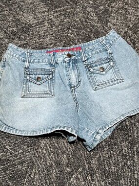 Mudd Vintage Y2K Denim Shorts juniors size 11 Blue Jean Booty Shorts 90’s Retro
